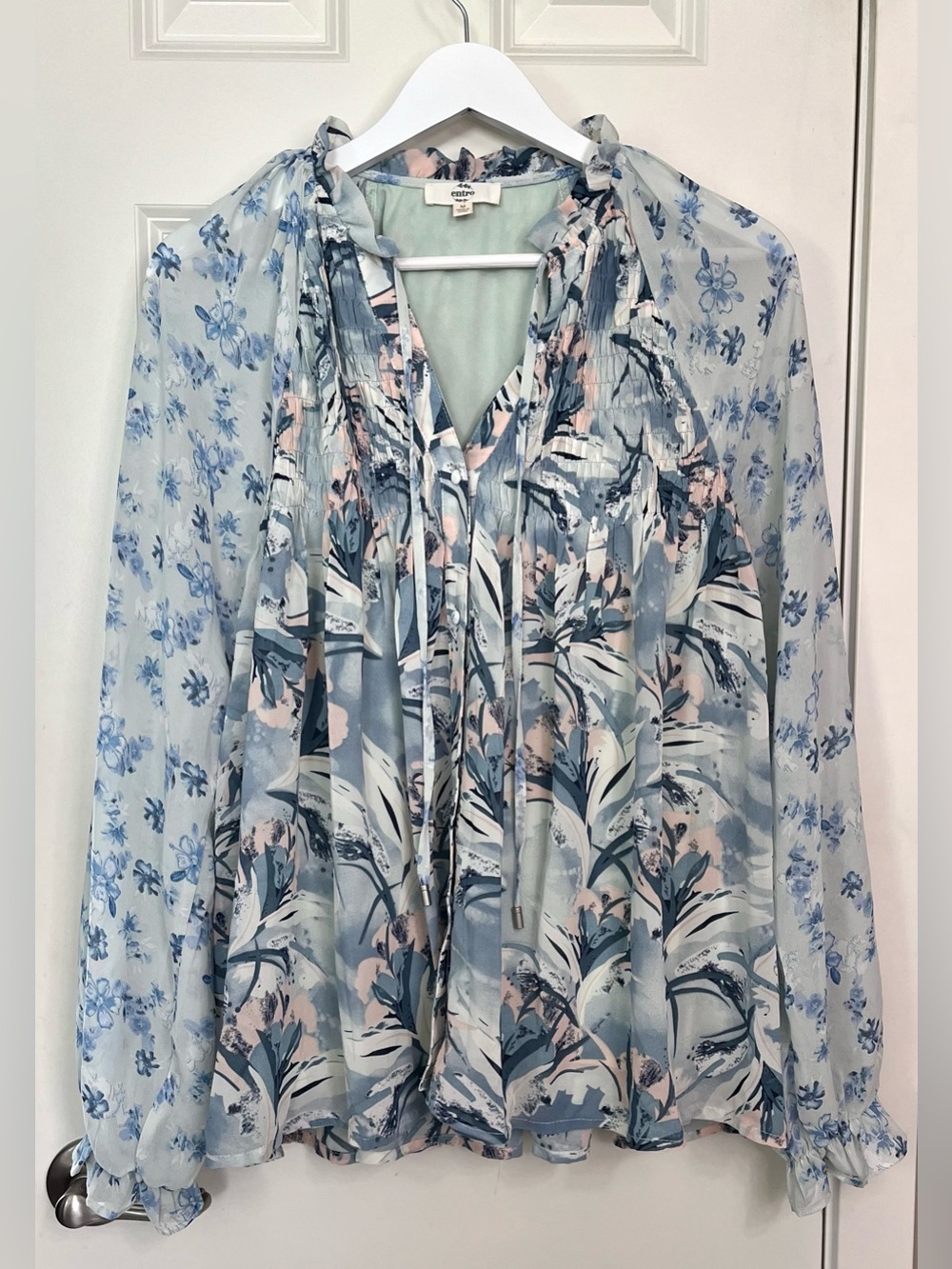 Entro Abstract Floral Blouse NWOT